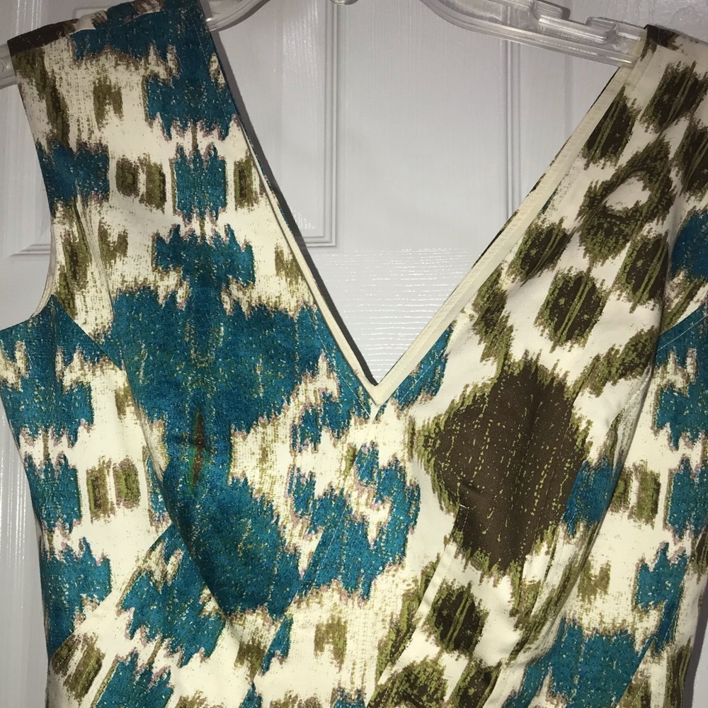 Dress - Picture 2 of 3